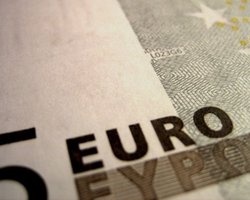 К Новому году евро будет стоить 10,48 грн, - прогноз