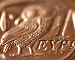 Евро на межбанке подорожал на 11 копеек