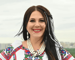 Анжеліка Рудницька — про Євробачення, скандал на "Кварталі 95" й манікюр Козловського в армії