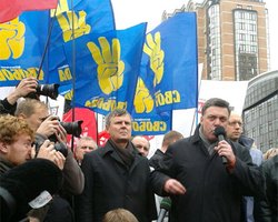 Оппозиция собралась сегодня провести очередной митинг под ЦИК 
