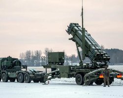 Ракеты для Patriot в обмен на опыт сбивания "Шахедов": Украина ведет переговоры с США, — Politico