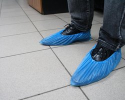 Использование бахил в больницах экономически необоснованно, - Супрун