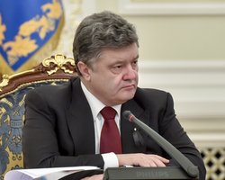 Порошенко предложит Раде пригласить миротворцев ООН