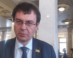 "За Разумкова ніхто не домовлявся. Це позиція фракції, а не ОП", — Гетманцев (відео)