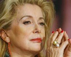 Катрин Денев исполнилось 70 лет