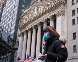 Не хуже Дельты: В США оценили опасность нового штамма Омикрон