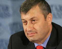 Южная Осетия закрывает границу с Грузией