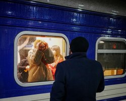 "Шлях" в Европу и обратно. Что думают украинцы о принудительном возвращении мужчин из ЕС