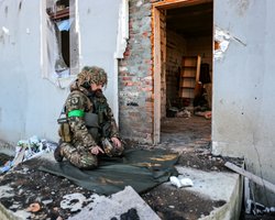 Війська РФ обстріляли Бахмут з артилерії та "Градів": загинули 5 людей (фото)