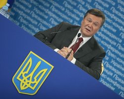 Янукович: Вертолетной площадкой в Каневе могут пользоваться все