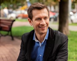 Украинский актер Дмитрий Ступка прокомментировал, пострадал ли он от стихии в Лос-Анджелесе