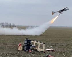 Виробництво FP-1 та "Фламінго": тісні цехи, дешеві компоненти, власні "бустери", — ЗМІ