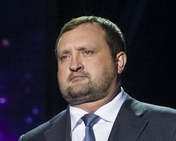 Арбузов задекларировал 2 млн гривен дохода, в том числе 100 тыс. материальной помощи