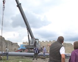 В Кременце историческое здание разрушили ради флагштока на День Независимости (фото, видео)