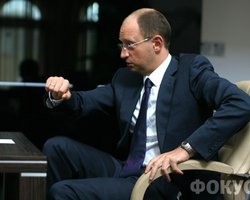 Яценюк рассказал, кто финансирует его партию