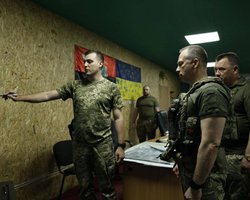 Пообщался с боевыми командирами: Сырский приехал на Купянское направление (фото)