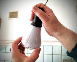 Підрив Каховської ГЕС росіянами: чи загрожують українцям відключення електроенергії