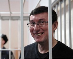 Луценко рассказал о своих буднях в Менской колонии
