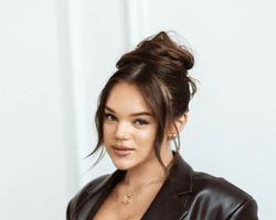 Блогерка Верба показала наслідки "прильоту", які видно з її вікна (фото)