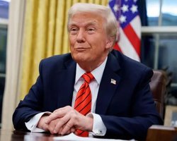 "Дуже цінні речі для нас": Трамп розповів, чому хоче торгувати з Росією та Китаєм (відео)