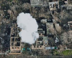 "Брали" Бахмут пять раз, а Марьинку – шесть: вранье РФ показали в инфографике (фото)