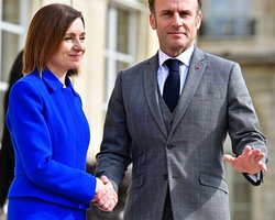 На тлі загрози з боку РФ: Франція і Молдова підписали оборонну угоду, подробиці