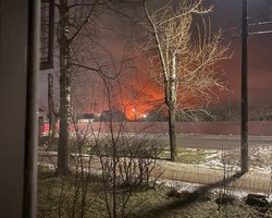 Атака дронів на РФ: горить четвертий за розміром НПЗ у Нижньогородській області (відео)