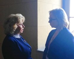 В Москве снова сорвалась встреча омбудсменов Денисовой и Москальковой