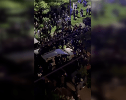 Заблокували авто й порізали шини: у Кам'янці-Подільському сталася масова сутичка з ТЦК (відео)