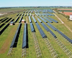 Солнечные панели массово продают за бесценок: почему они внезапно стали невыгодными