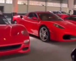 Від FJ Cruiser до Lamborghini: у Башара Асада знайшли близько 50 дорогих авто (відео)