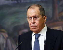 Готові обговорювати: Лавров висловився про мирний план, який РФ отримала "неофіційними каналами"