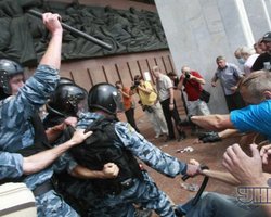 Оппозиция готова прекратить голодовку и митинг под Украинским домом, - источник