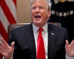 Трамп встал на защиту памятников: за их снос грозится сажать в тюрьму на 10 лет