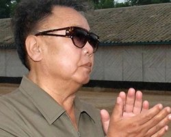 Ким Чен Ир после смерти получил 40 тысяч подарков