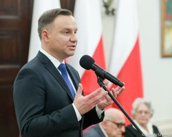 Дуда подписал закон об Институте национальной памяти