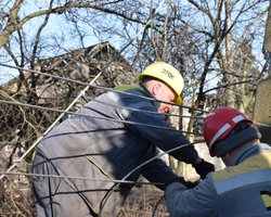 Масований обстріл Києва: частина столиці залишилися без світла, подробиці (фото)