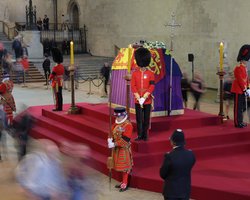 Пряма трансляція. Де дивитися похорон королеви Єлизавети II