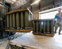 Тысячи снарядов и ракеты для ПВО: Канада подготовила новый пакет помощи Украине