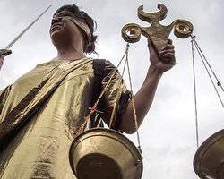 Антикоррупционный суд заработает через год, - мнение