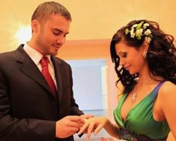 Тимошенко: Кто дал право Януковичу тащить своих сыновей в парламент?