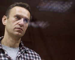 Тело Навального могли тайно вывезти из колонии перед приездом адвоката, — СМИ (видео)