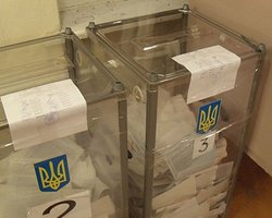 Большинство украинцев не хотят идти на выборы, - социолог