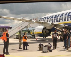 Виявив стеження перед посадкою: нове про затримання екс-головного редактора NEXTA (фото)