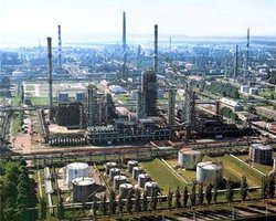 ТНК-ВР планирует с марта остановить Лисичанский НПЗ, - СМИ