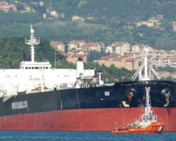 Єменські хусити атакували в Червоному морі корабель із російською нафтою (відео)