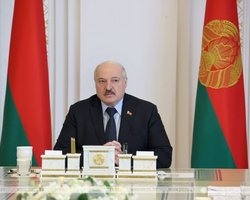 "Лукашенко совершает большую ошибку": Зеленский назвал "Орешник" в Беларуси законной целью НАТО