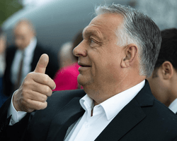 Венгрия потребовала пересмотра политики относительно вступления Украины в ЕС