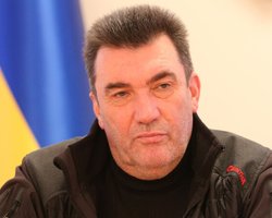 Данилов — Патрушеву: поради Росії щодо мови нам не потрібні, ми вас сюди не кликали