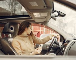 Украинцам запретят продавать машины и квартиры: новый законопроект правительства